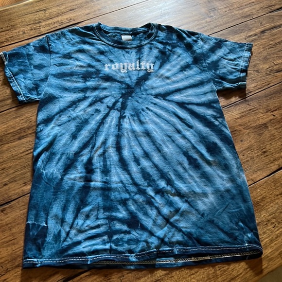 Light Blonde Blue Tie Dye Graphic Short Sleeve Tee.  Size Small - Picture 4 of 4